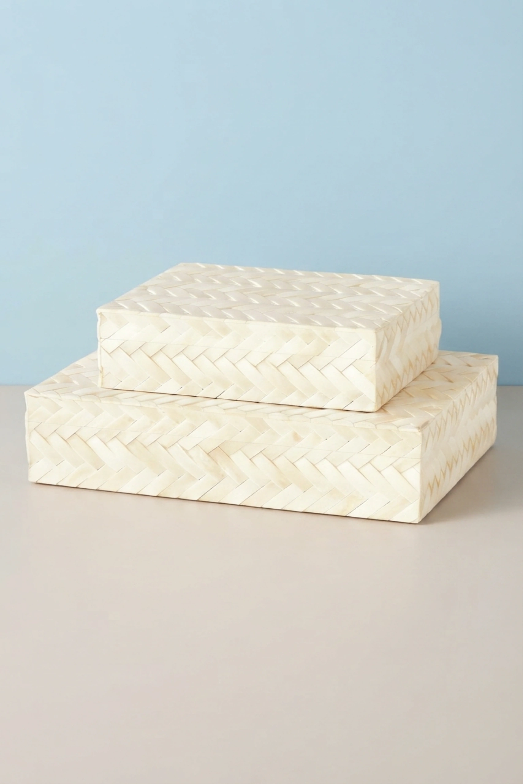anna-herringbone-inlay-box-small-bone-inlay-furniture-box-handmade-bone-inlay-jewelry-box-ornamental-box-03.webp
