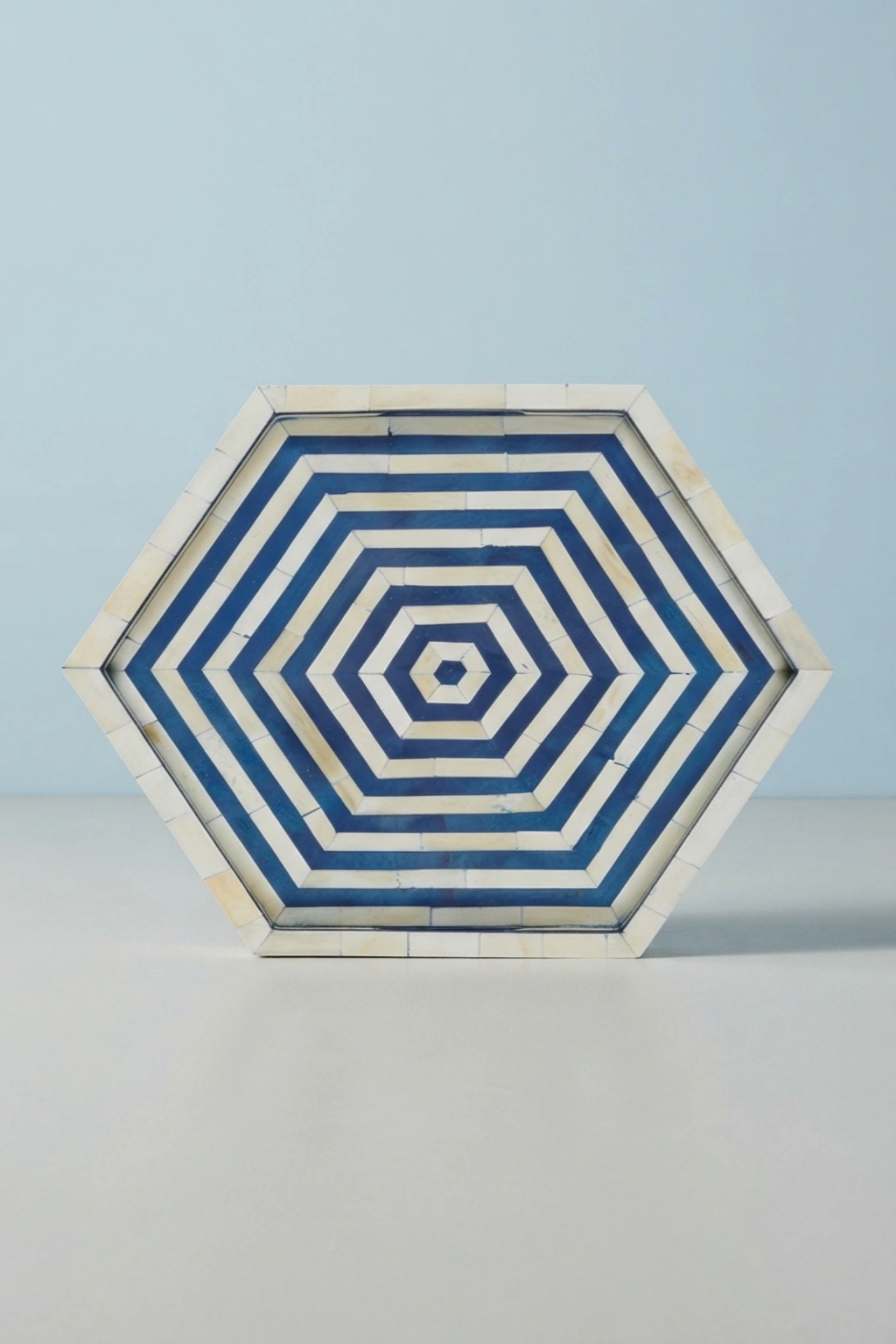 dark-blue-bone-inlay-tray-hexagon-blue-bone-inlay-tray-blue-furniture-bone-inlay-furniture-decorative-tray-handmade-bone-inlay-hexagon-pattern-02.webp