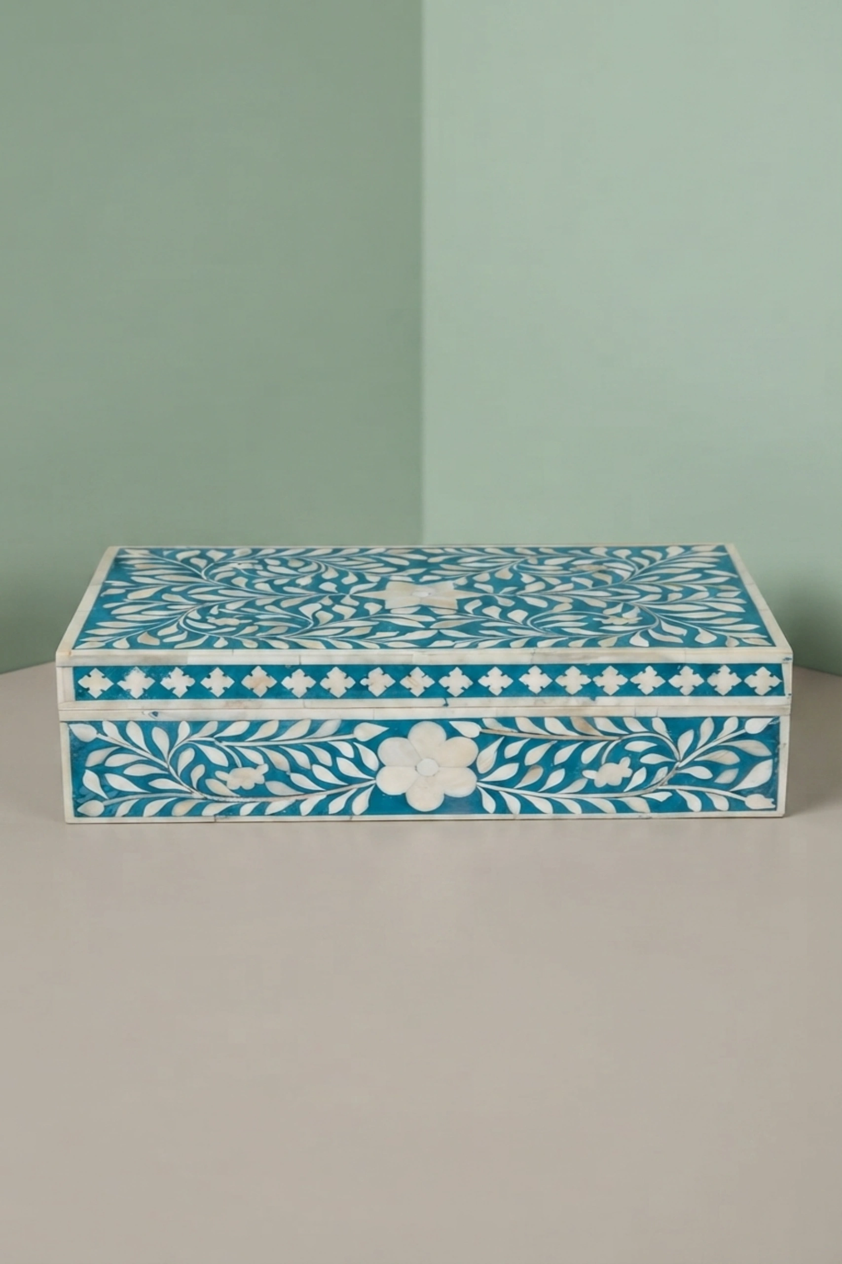 floral-bone-inlay-box-turquoise-bone-inlay-furniture-box-floral-design-floral-pattern-flower-motif-handmade-bone-inlay-jewelry-box-ornamental-box-02.webp