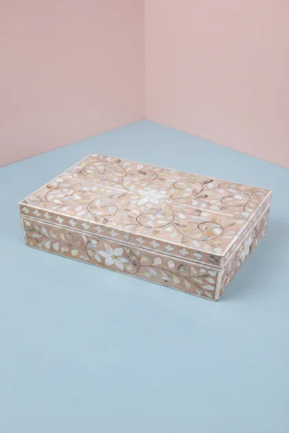 Floral Mother Of Pearl Inlay Box Nude Pink, buy floral mother pearl inlay, luxury floral mother pearl inlay, handcrafted floral mother pearl inlay, handmade floral mother pearl inlay, floral motherfloral-mother-of-pearl-inlay-box-nude-pink-box-floral-design-floral-pattern-flower-motif-jewelry-box-mop-inlay-furniture-mother-of-pearl-inlay-ornamental-box-pink-furniture-01.webp