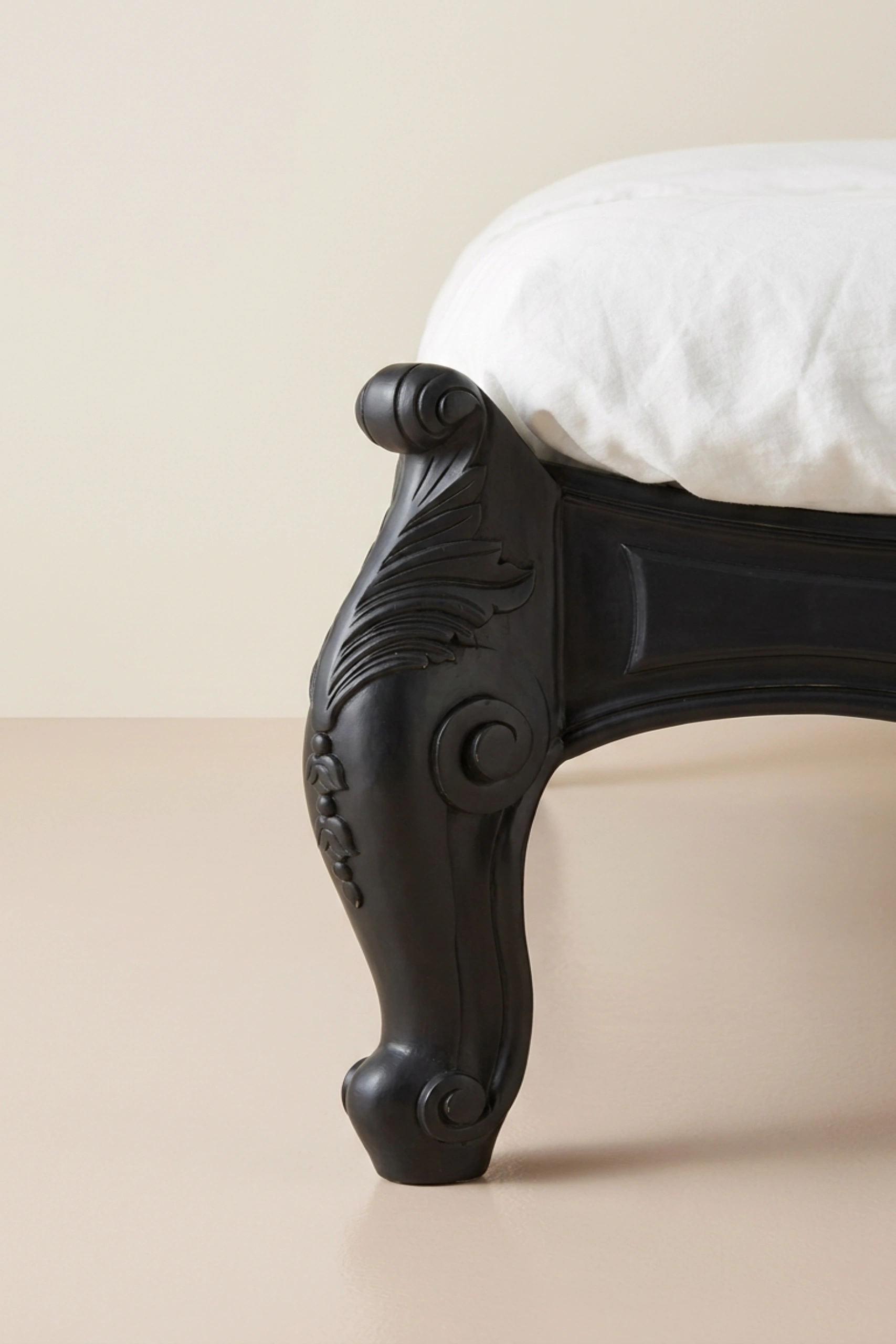 foliate-menara-bed-black-carved-wooden-bed-wood-carved-bed-frame-bedroom-furniture-beds-black-furniture-carved-furniture-carving-furniture-hand-carved-furniture-04.webp