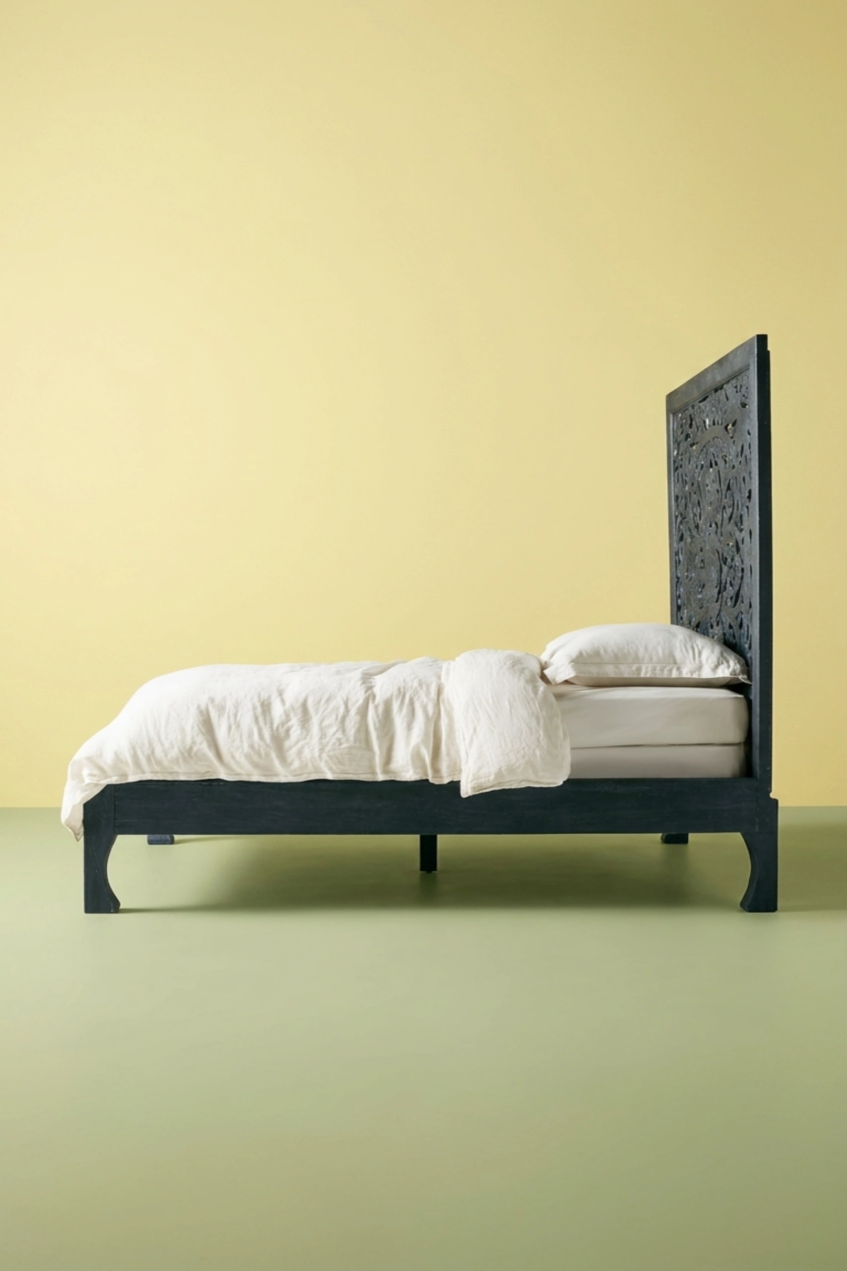 handcarved-lombok-bed-blue-carved-wood-bed-frame-bedroom-furniture-beds-blue-furniture-carved-furniture-carving-furniture-hand-carved-furniture-wooden-furniture-03.webp