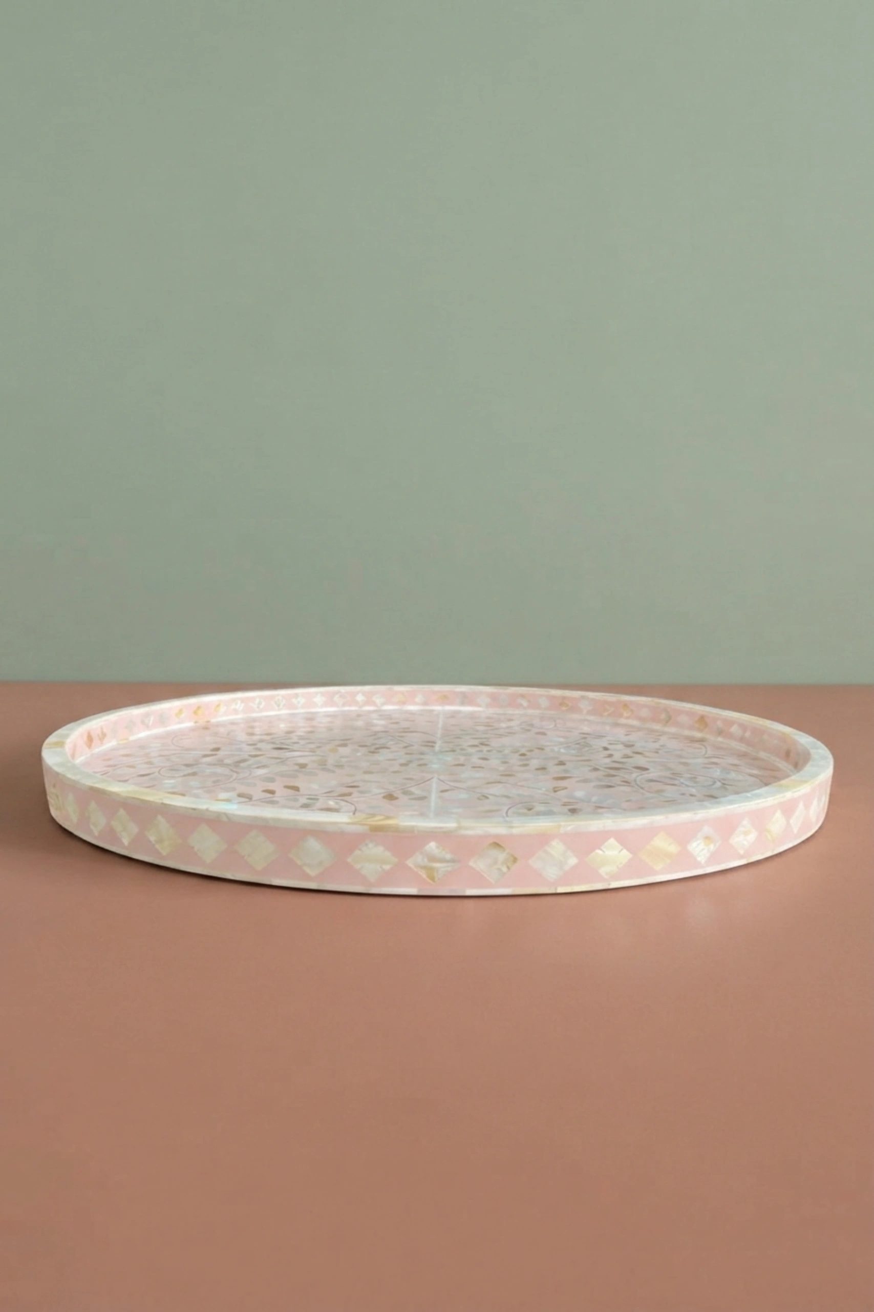 large-round-mop-inlaid-tray-floral-light-pink-decorative-tray-floral-design-floral-pattern-flower-motif-mop-inlay-furniture-mother-of-pearl-inlay-pink-fu-03.webp