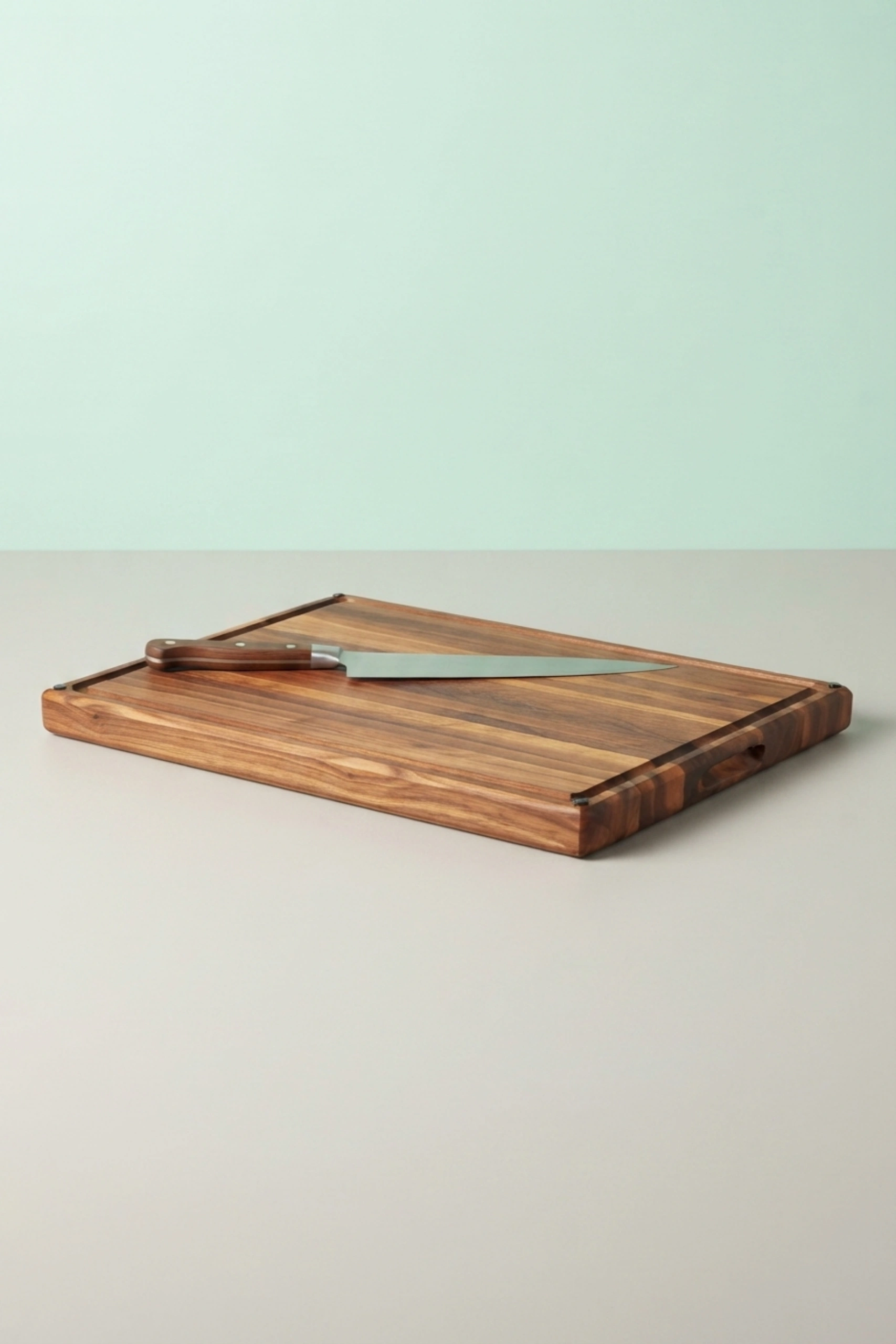 Large Thick Edge Grain Walnut Wood Cutting Board with Non-Slip Feet, buy large thick edge grain, luxury large thick edge grain, handcrafted large thick edge grain, handmade large thick edge grainlarge-thick-edge-grain-walnut-wood-cutting-board-with-non-slip-feet-carved-furniture-carving-furniture-wooden-furniture-01.webp