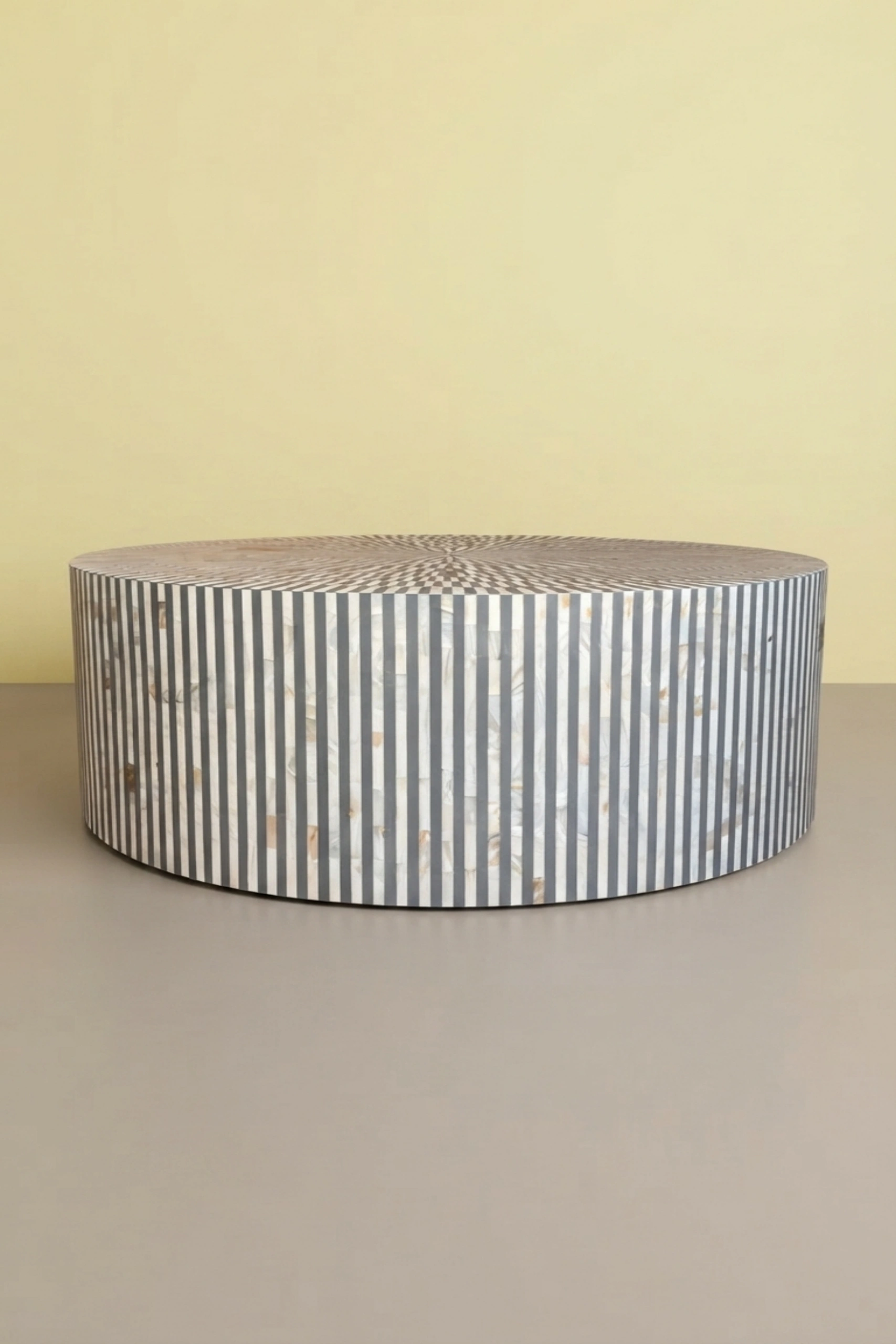 mop-inlay-illusion-stripe-center-table-grey-furniture-table-grey-furniture-mop-inlay-furniture-mother-of-pearl-inlay-striped-design-stripe-pattern-04.webp