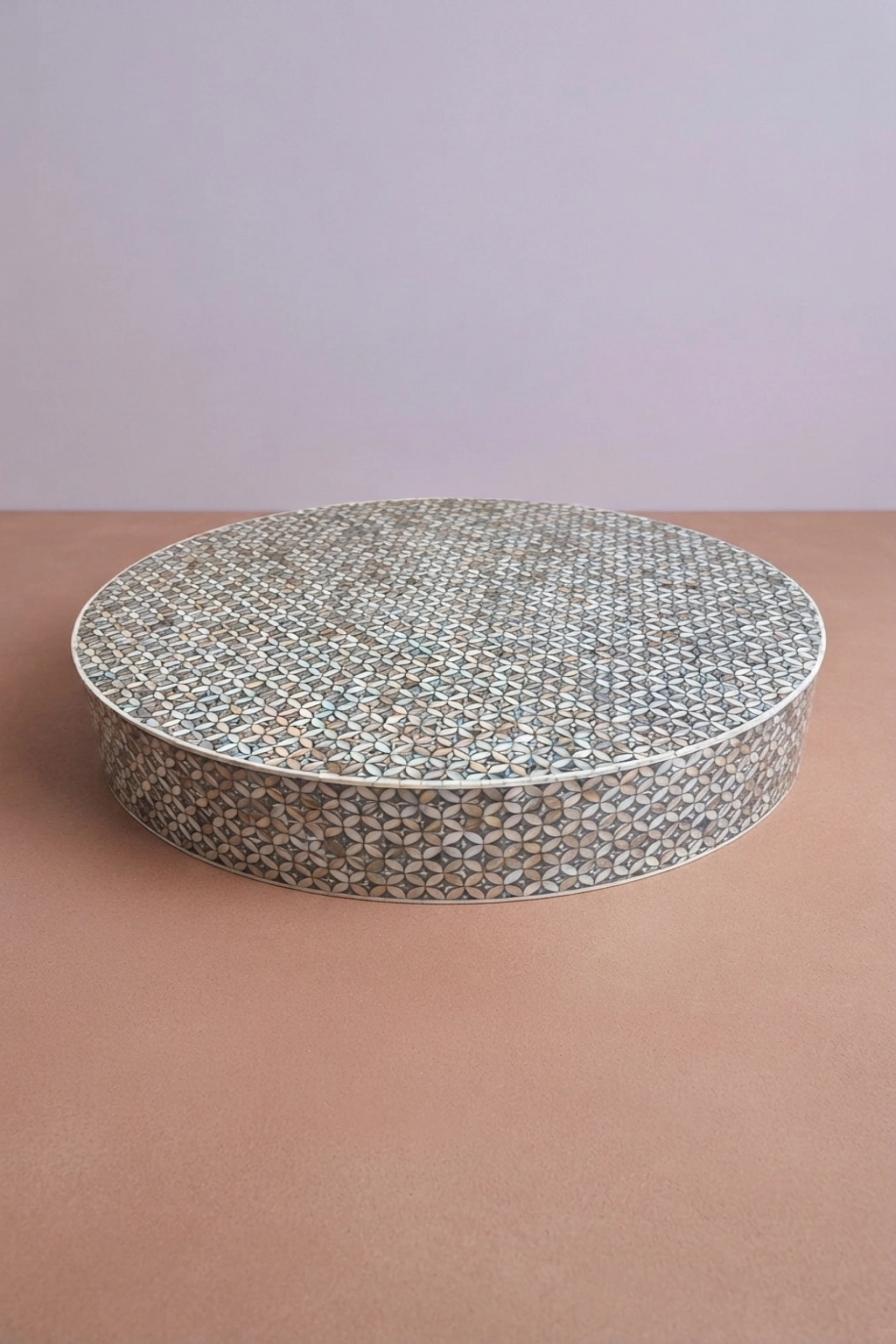 petite-mother-of-pearl-inlay-round-coffee-table-grey-center-table-coffee-table-furniture-table-grey-furniture-mop-inlay-furniture-mother-of-pearl-inlay-02.webp