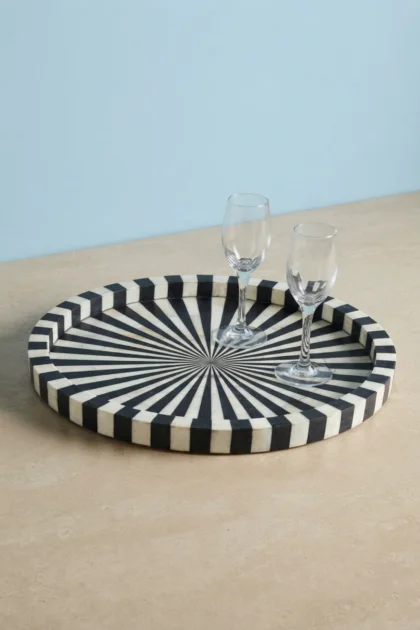 Zelda Stripe Bone Inlay Tray Round Black, buy zelda stripe bone inlay, luxury zelda stripe bone inlay, handcrafted zelda stripe bone inlay, handmade zelda stripe bone inlay, zelda stripe bone giftzelda-stripe-bone-inlay-tray-round-black-black-furniture-bone-inlay-furniture-decorative-tray-handmade-bone-inlay-striped-design-stripe-pattern-01.webp