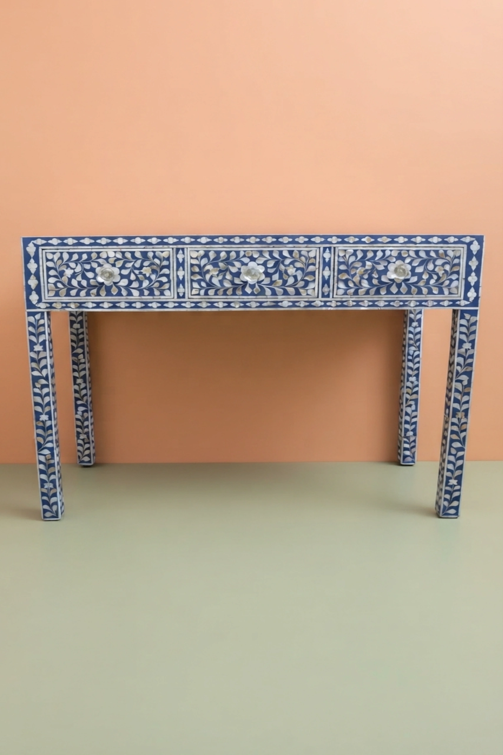 blue-mother-of-pearl-inlay-floral-3-drawer-console-table-blue-furniture-console-table-entryway-table-floral-design-floral-pattern-flower-motif-03.webp