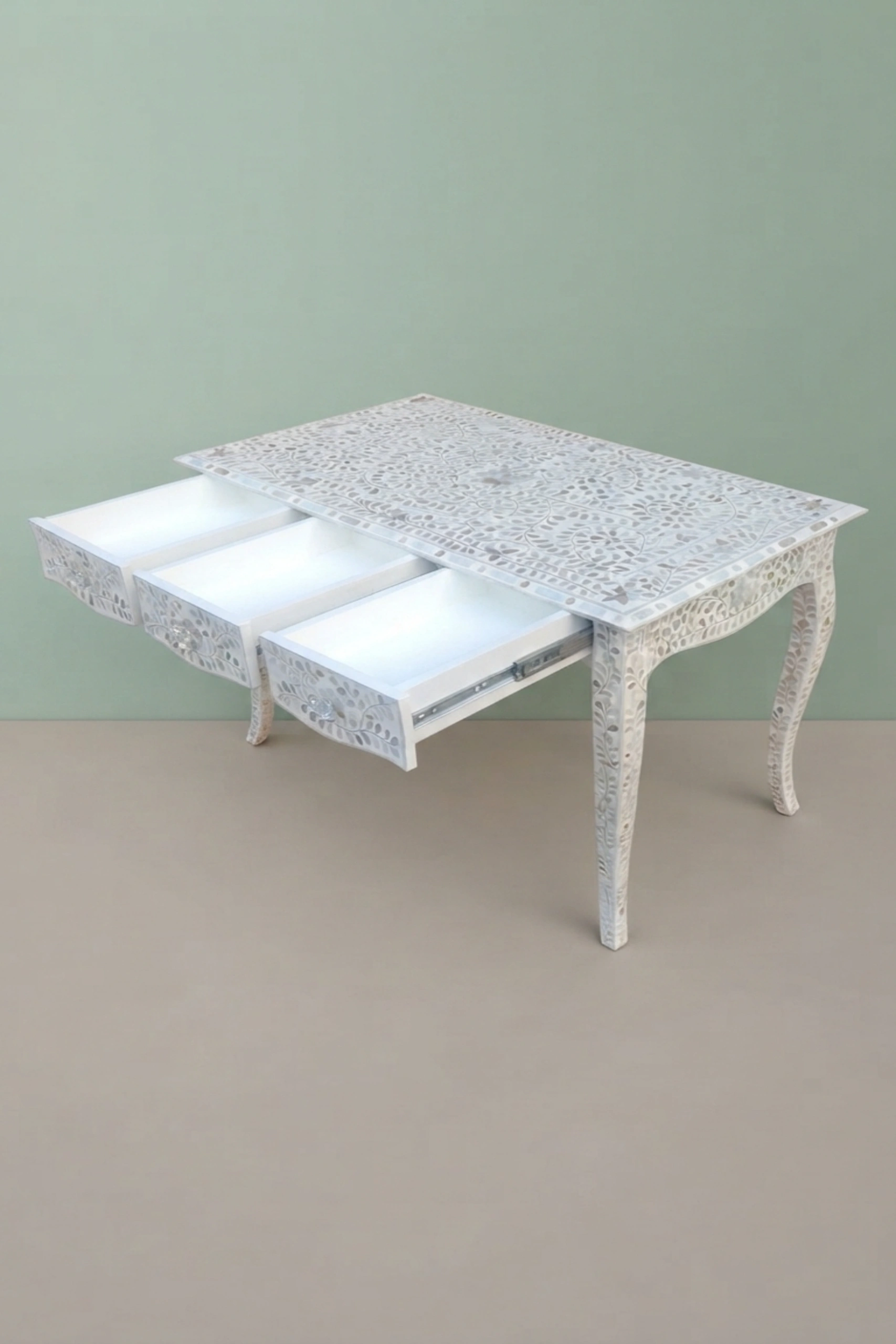 curved-mother-of-pearl-inlay-desk-floral-beige-desk-floral-design-floral-pattern-flower-motif-home-office-furniture-mop-inlay-furniture-mother-of-pearl-03.webp