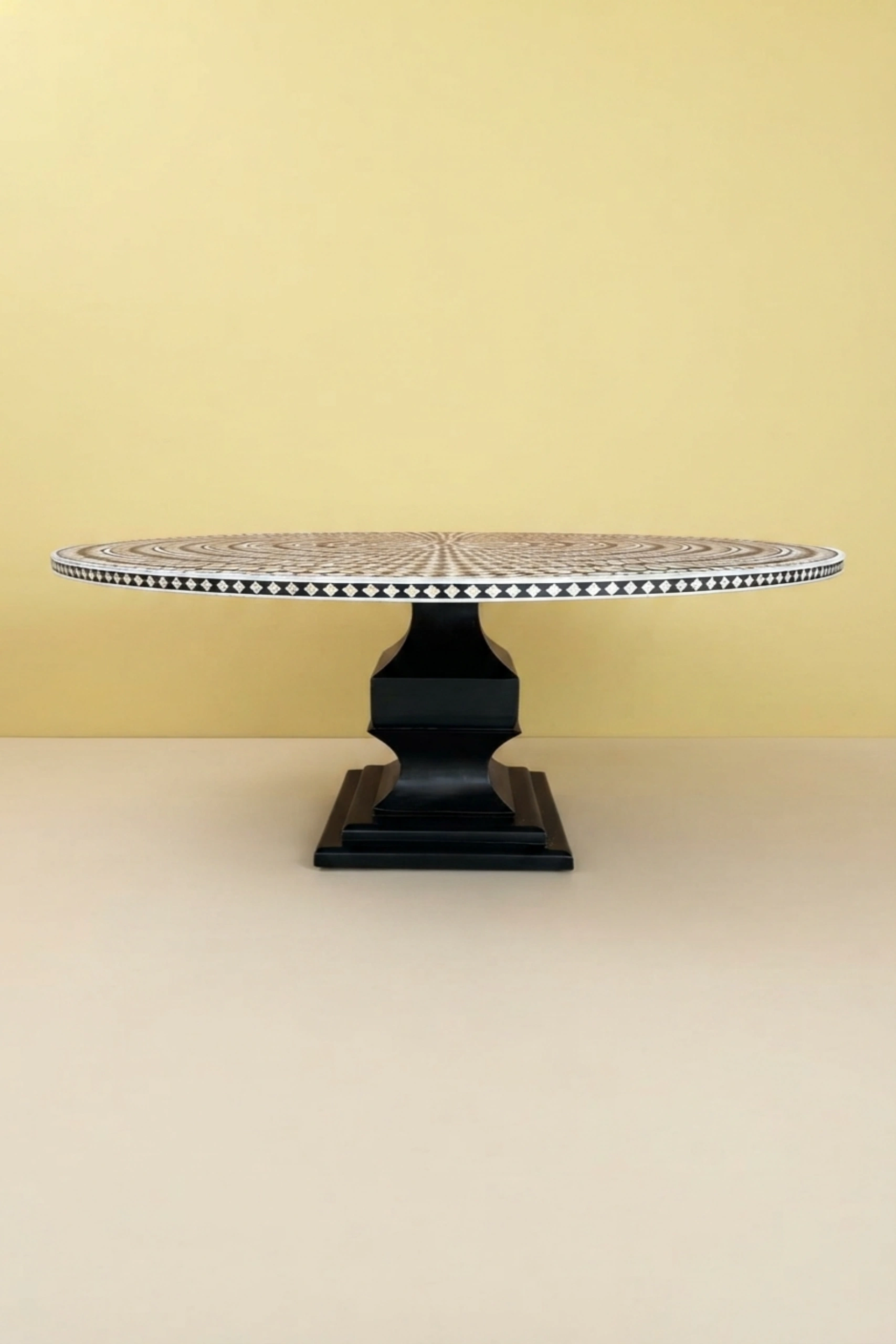 diamond-mop-inlay-round-dining-table-black-black-furniture-diamond-pattern-dining-room-furniture-dining-table-furniture-table-mop-inlay-furnitur-03.webp