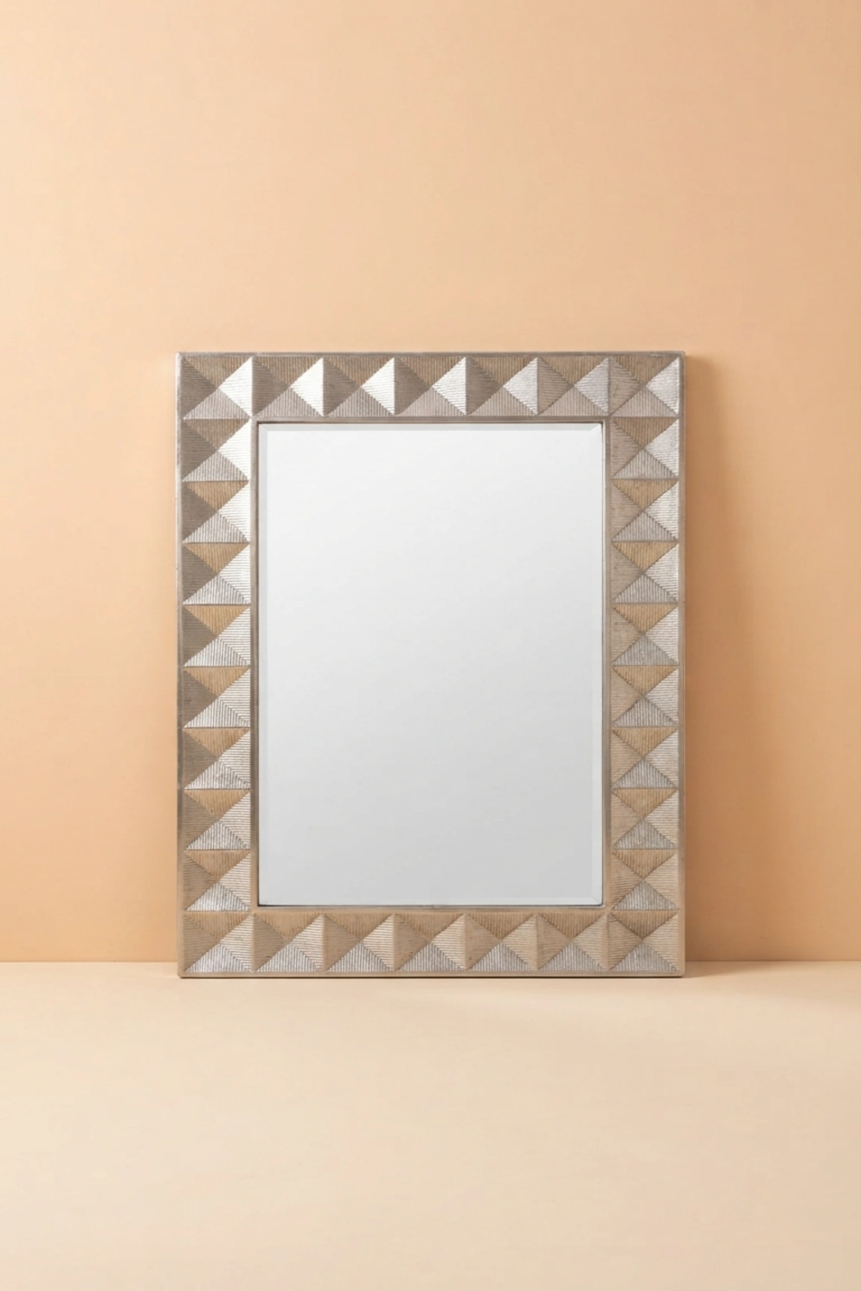 hermes-silver-metal-embossed-wall-mirror-decorative-mirror-metal-furniture-silver-finish-silver-furniture-wall-mirror-white-metal-furniture-03.webp