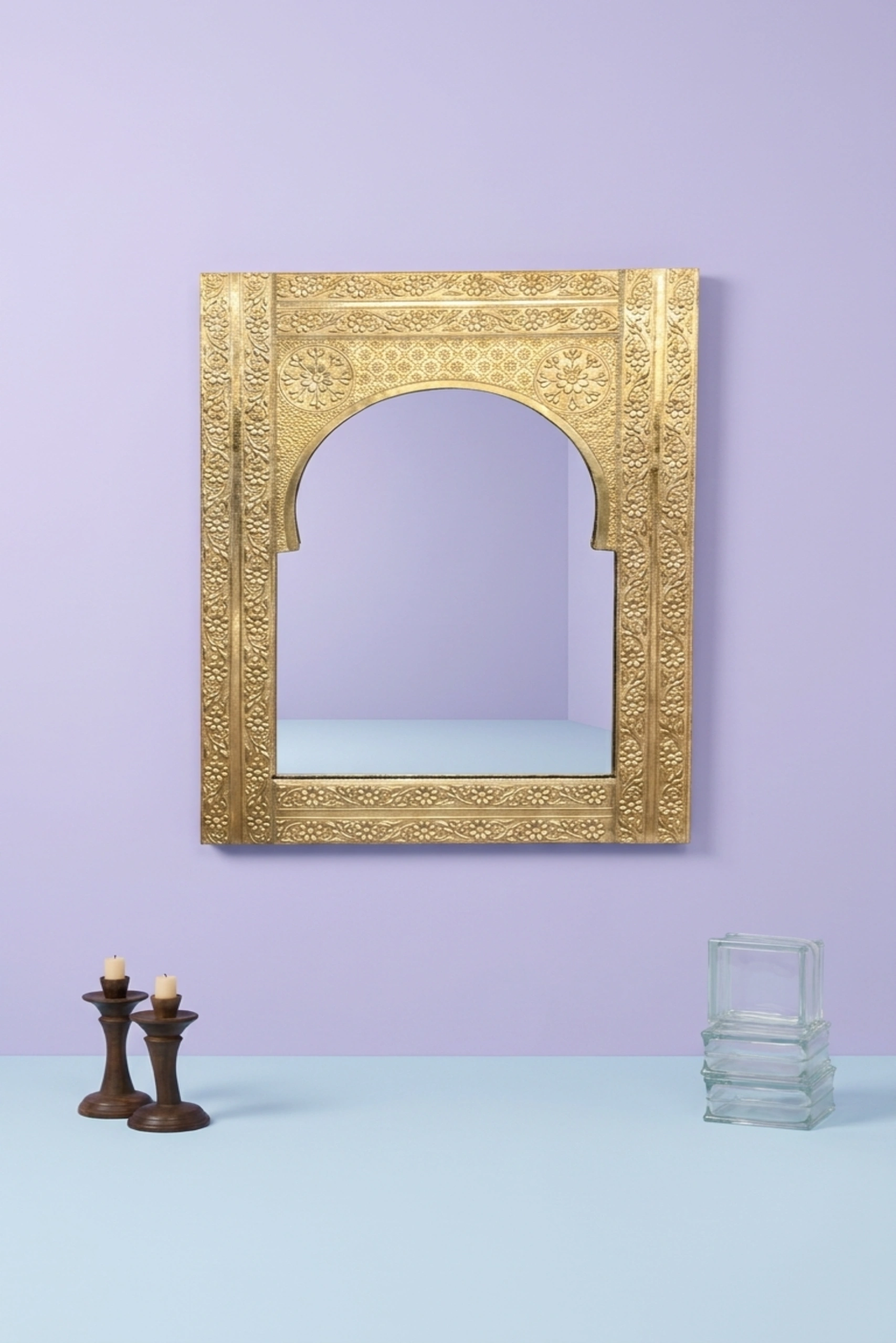 lydia-brass-embossed-wall-mirror-brass-furniture-decorative-mirror-metal-furniture-wall-mirror-02.webp