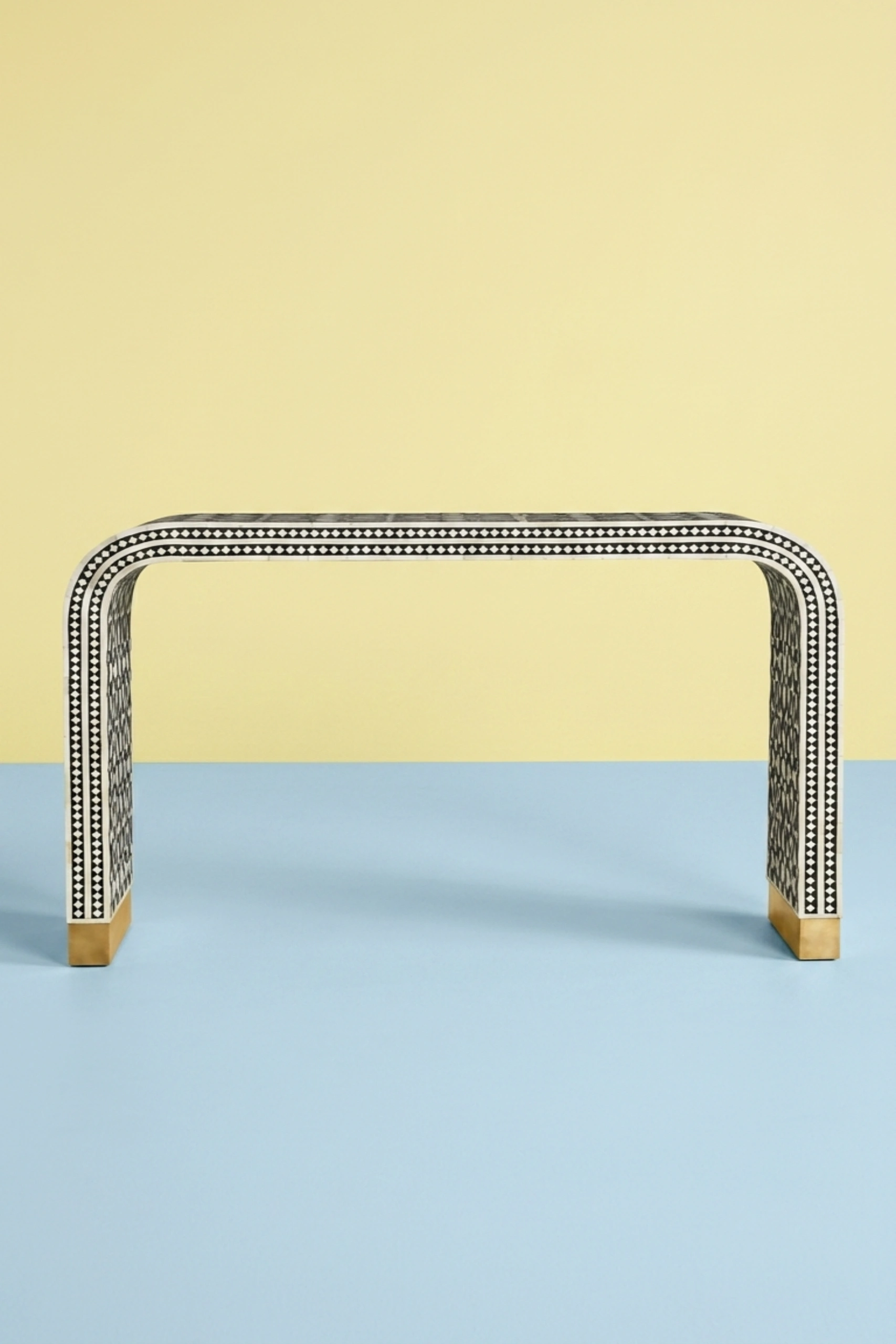 moroccan-inlay-waterfall-console-table-black-black-furniture-console-table-entryway-table-furniture-table-moroccan-design-waterfall-design-waterfall-patte-02.webp