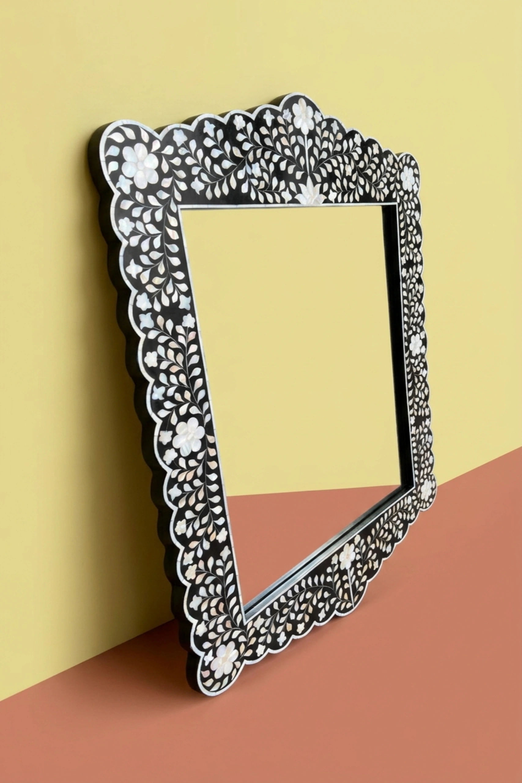 mother-of-pearl-inlay-scalloped-mirror-black-black-furniture-decorative-mirror-mop-inlay-furniture-mother-of-pearl-inlay-wall-mirror-02.webp