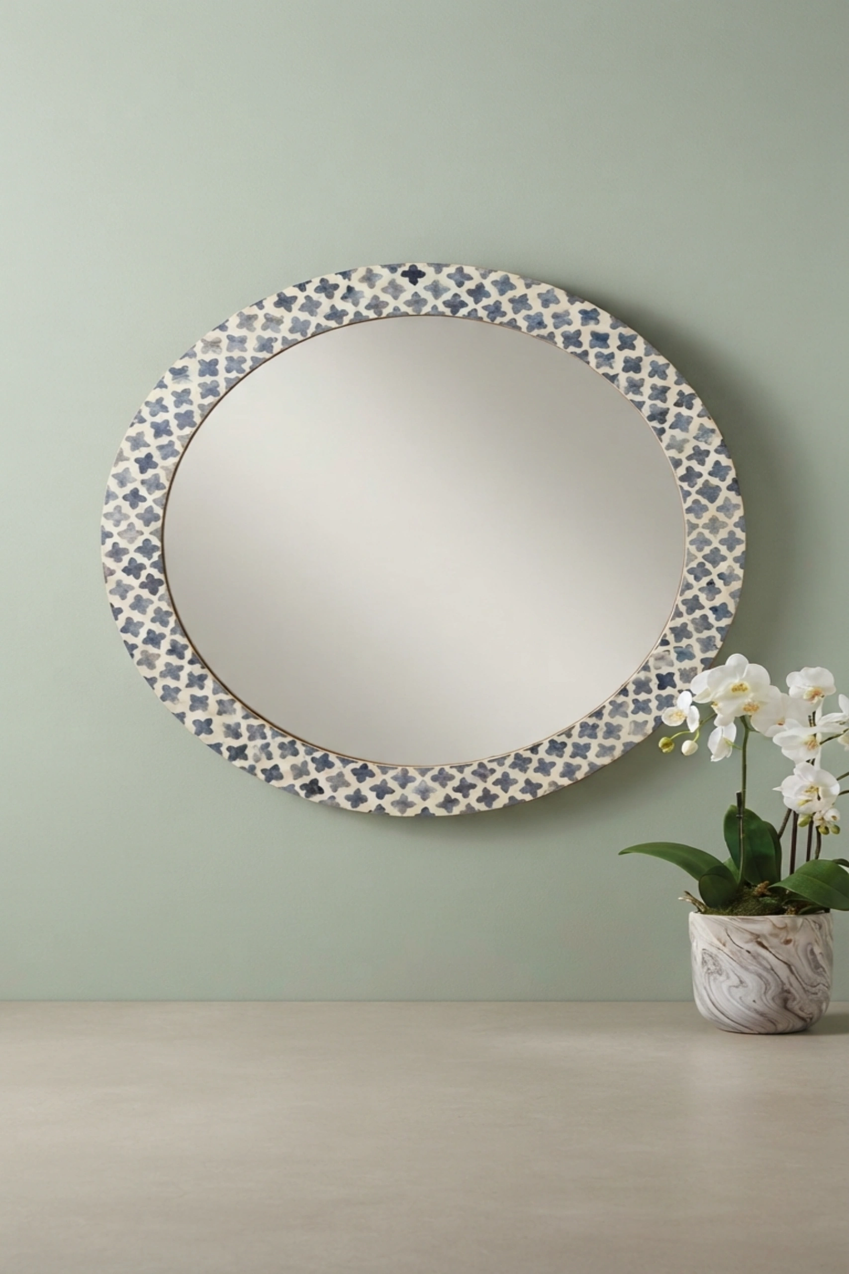 Quatrefoil Colored Bone Inlay Round Mirror Grey, buy quatrefoil colored bone inlay, luxury quatrefoil colored bone inlay, handcrafted quatrefoil colored bone inlay, quatrefoil colored bone inlay indiaquatrefoil-colored-bone-inlay-round-mirror-grey-bone-inlay-furniture-decorative-mirror-grey-furniture-handmade-bone-inlay-wall-mirror-01.webp