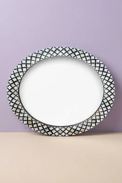 Quatrefoil MOP Inlay Round Mirror Black, buy quatrefoil mop inlay round, luxury quatrefoil mop inlay round, handcrafted quatrefoil mop inlay round, handmade quatrefoil mop inlay round, quatrefoil mopquatrefoil-mop-inlay-round-mirror-black-black-furniture-decorative-mirror-mop-inlay-furniture-mother-of-pearl-inlay-wall-mirror-01.webp