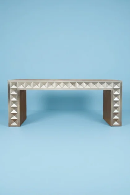 Talitha Silver Metal Embossed Console, buy talitha silver metal embossed, luxury talitha silver metal embossed, handcrafted talitha silver metal embossed, handmade talitha silver metal embossed, metaltalitha-silver-metal-embossed-console-console-table-entryway-table-metal-furniture-silver-finish-silver-furniture-white-metal-furniture-01.webp