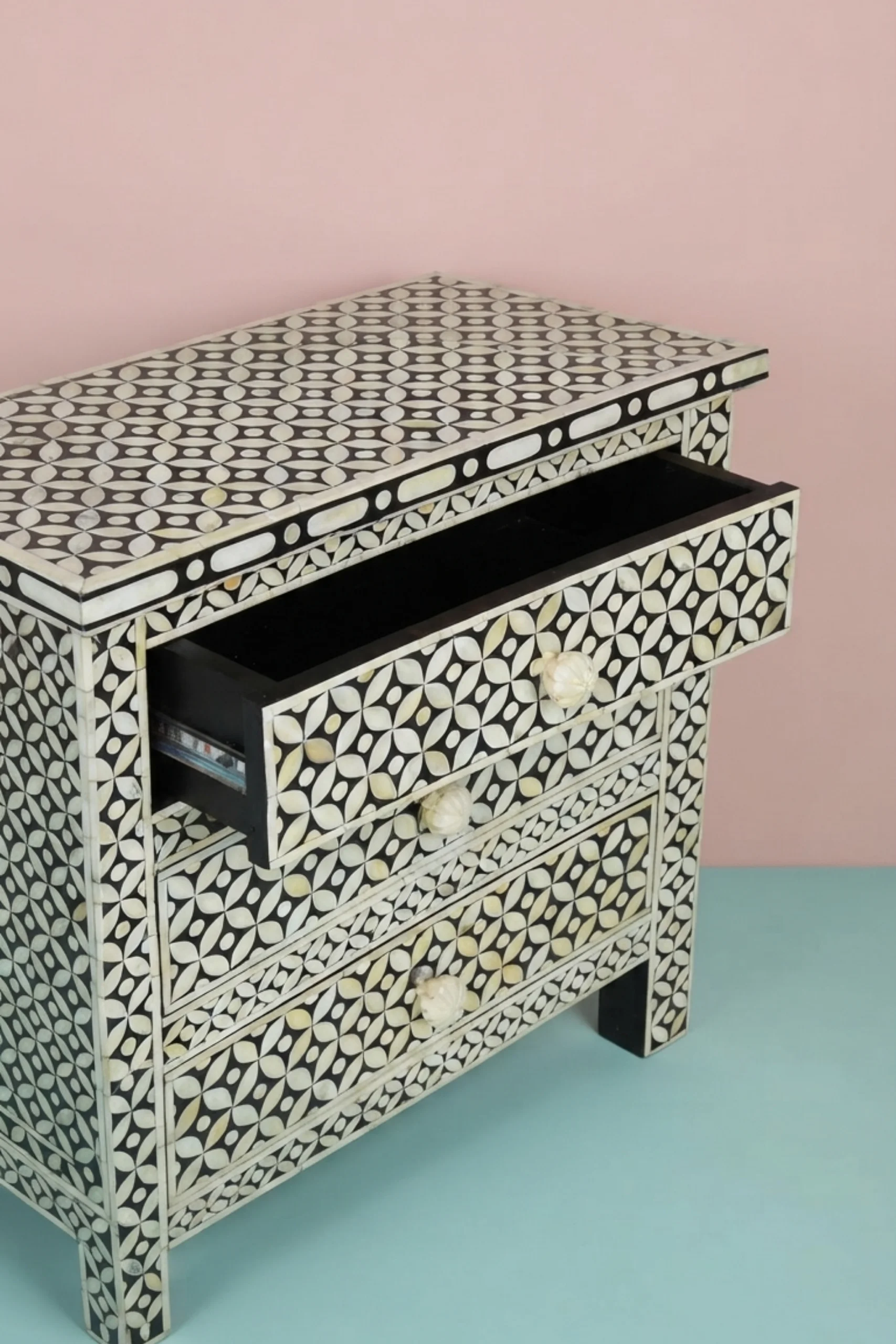 black-bone-inlay-3-drawer-bedside-geometric-bedside-table-black-furniture-bone-inlay-furniture-geometric-design-geometric-pattern-handmade-bone-inlay-nightstand-03.webp