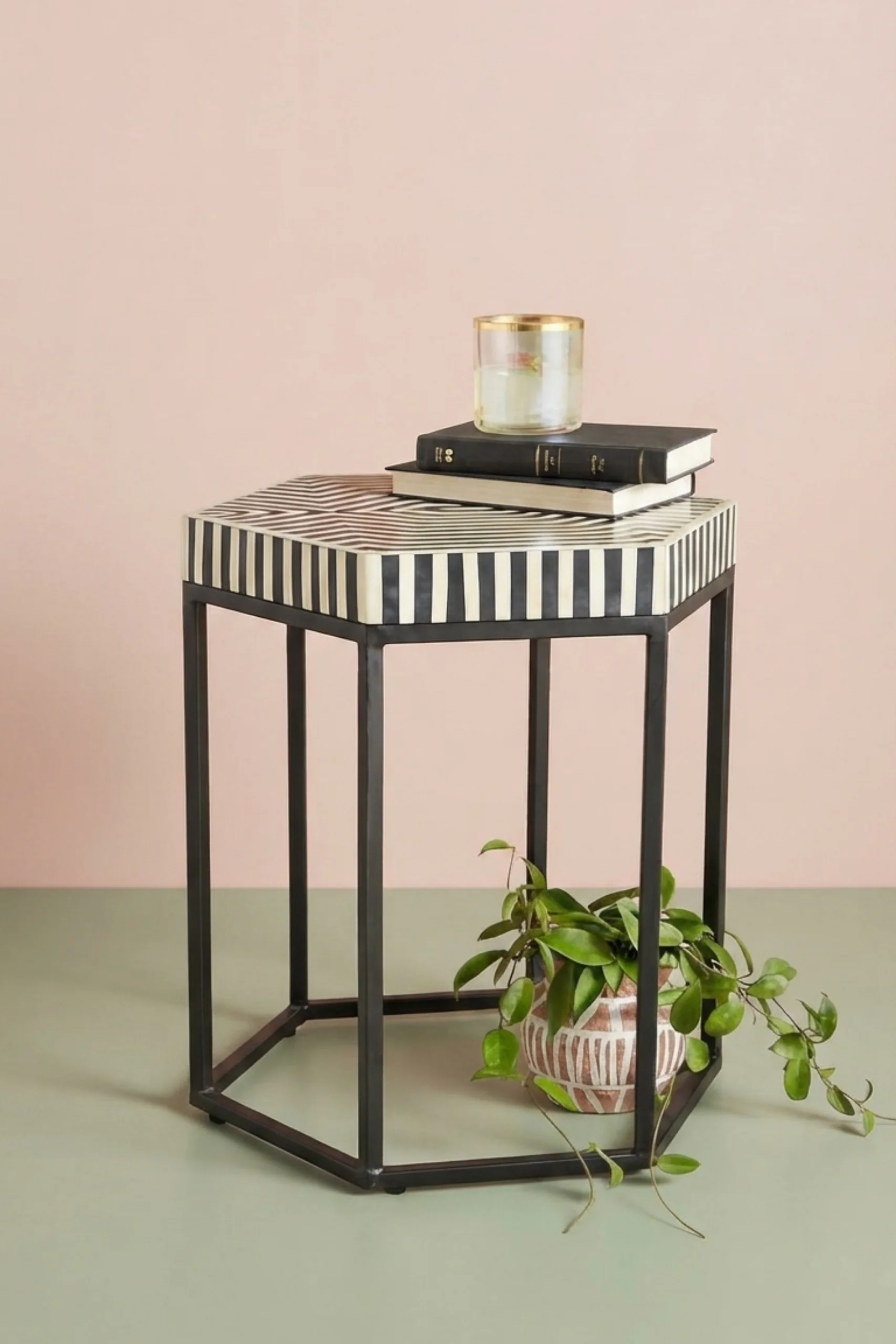 black-bone-inlay-hexagonal-side-table-stripes-black-furniture-bone-inlay-furniture-furniture-table-handmade-bone-inlay-03.webp