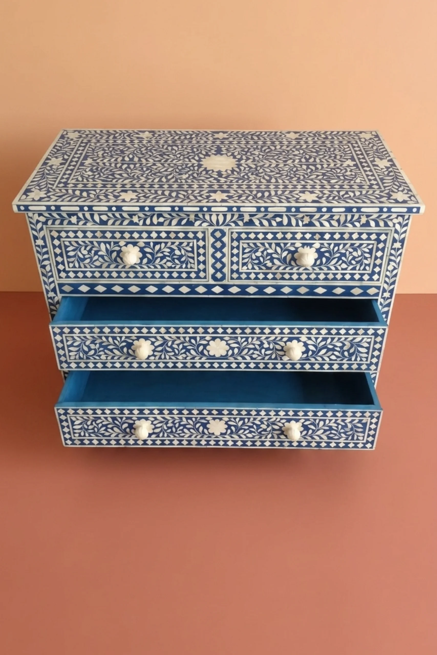 bone-inlay-floral-chest-of-4-drawer-blue-blue-furniture-bone-inlay-furniture-chest-of-drawers-drawers-cabinet-floral-design-floral-pattern-flower-motif-handmade-bone-inl-02.webp