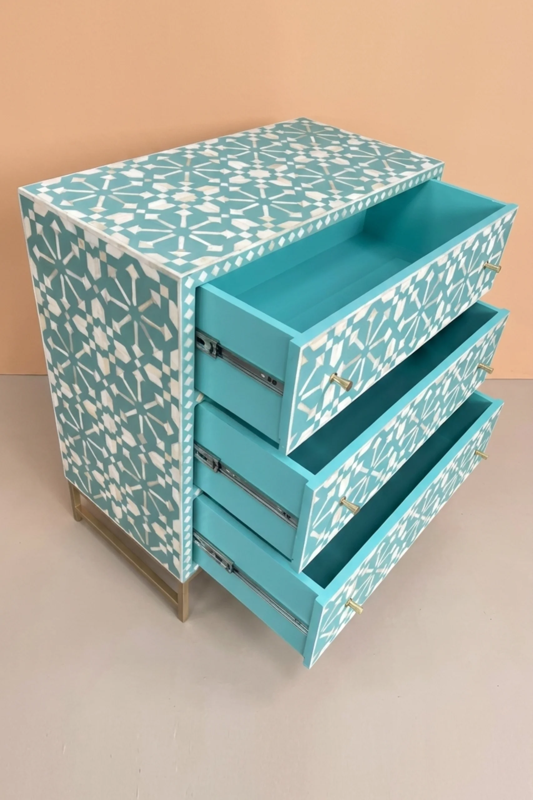 bone-inlay-moroccan-3-drawers-chest-green-bone-inlay-furniture-chest-of-drawers-drawers-cabinet-green-furniture-handmade-bone-inlay-moroccan-design-storage-furniture-03.webp