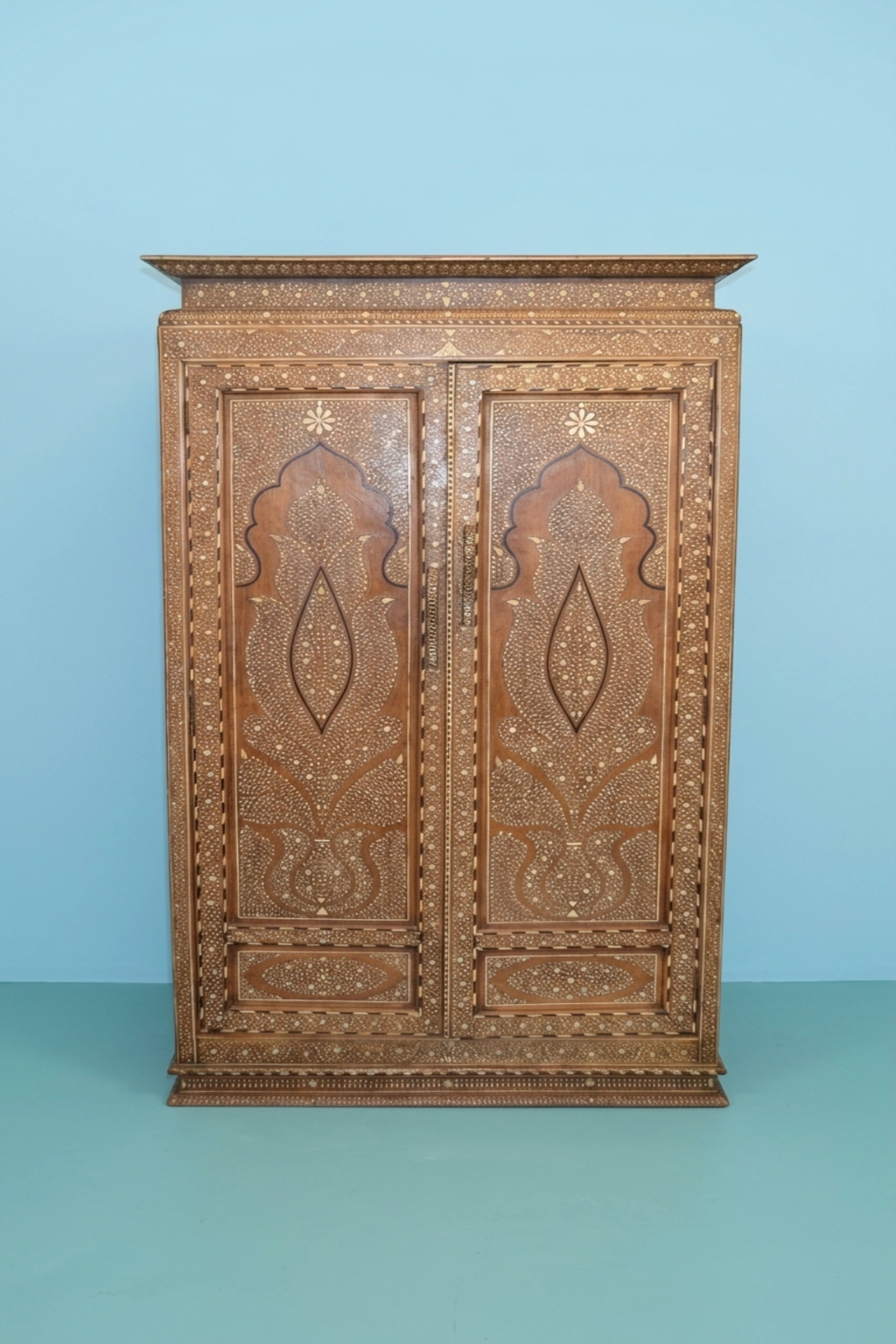 Flower Vintage Anglo Indian Bone Inlay Wardrobe Natural, buy flower vintage anglo indian, luxury flower vintage anglo indian, handcrafted flower vintage anglo indian, flower vintage anglo indian indiaflower-vintage-anglo-indian-bone-inlay-wardrobe-natural-armoire-bone-inlay-furniture-botanical-design-flower-pattern-handmade-bone-inlay-natural-wood-f-01.webp