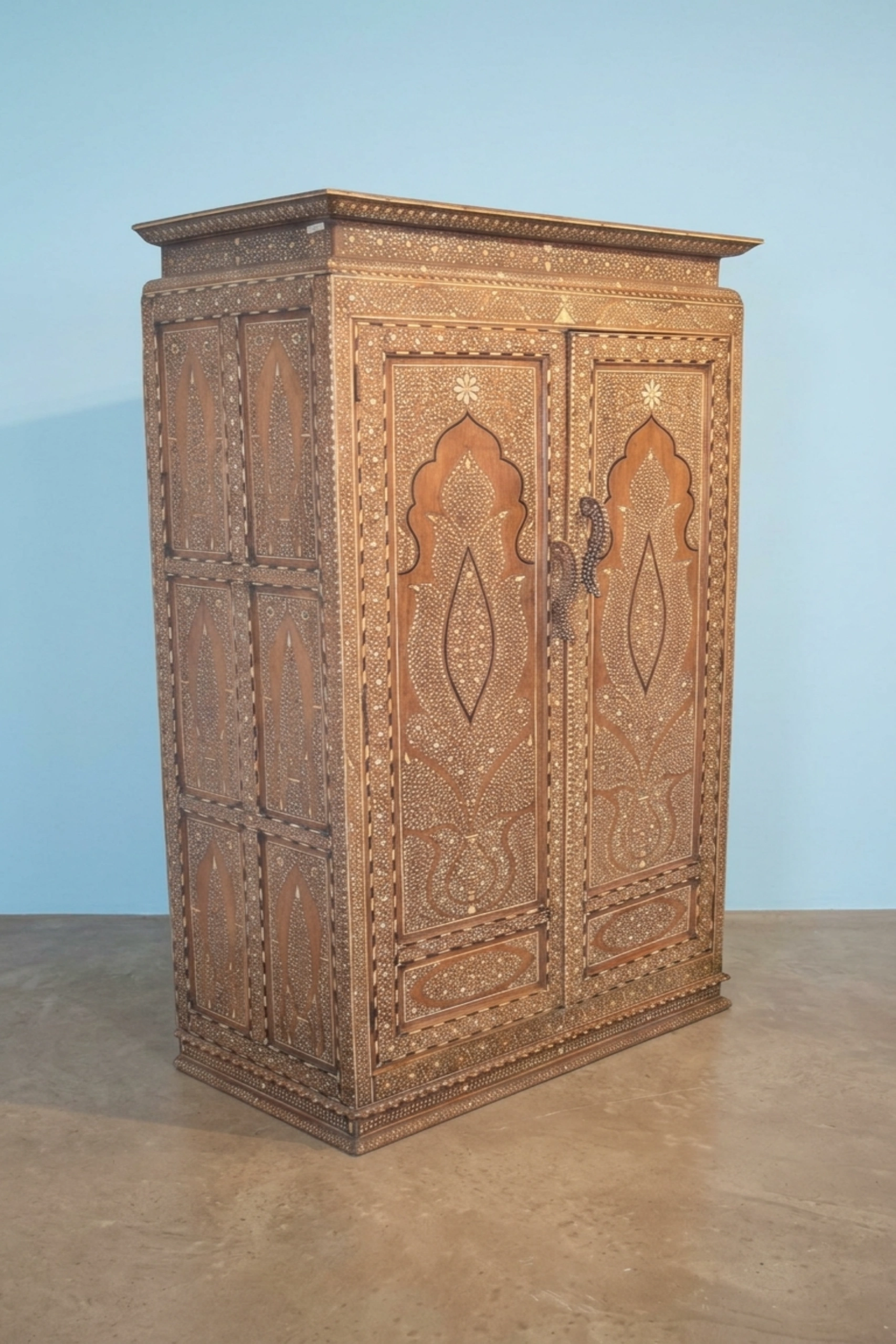flower-vintage-anglo-indian-bone-inlay-wardrobe-natural-armoire-bone-inlay-furniture-botanical-design-flower-pattern-handmade-bone-inlay-natural-wood-f-02.webp