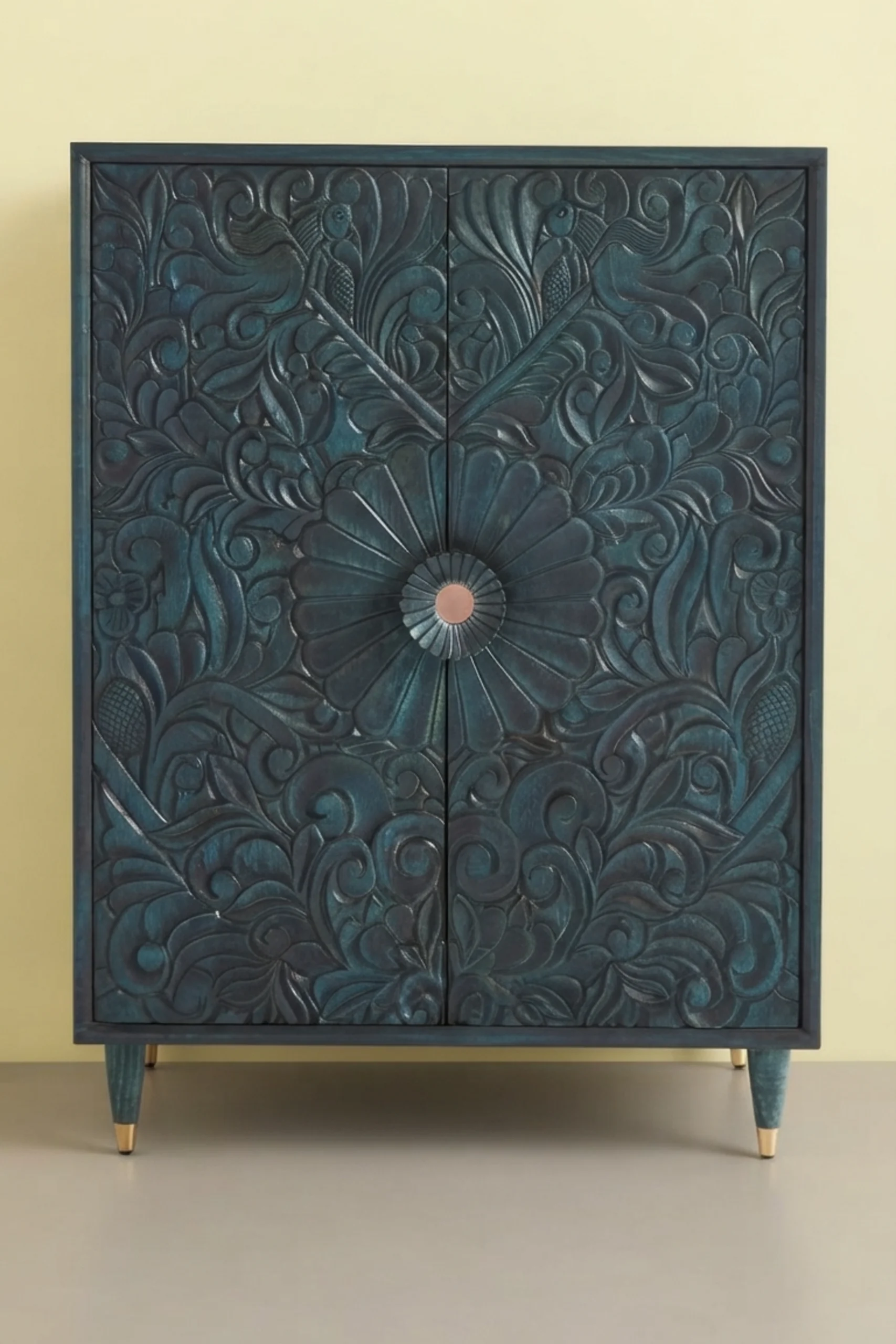 Handcarved Gulliver Armoire Indigo, buy handcarved gulliver armoire indigo, luxury handcarved gulliver armoire indigo, handcrafted handcarved gulliver armoire indigo, handcarved gulliver armoire gifthandcarved-gulliver-armoire-indigo-armoire-wardrobe-01.webp