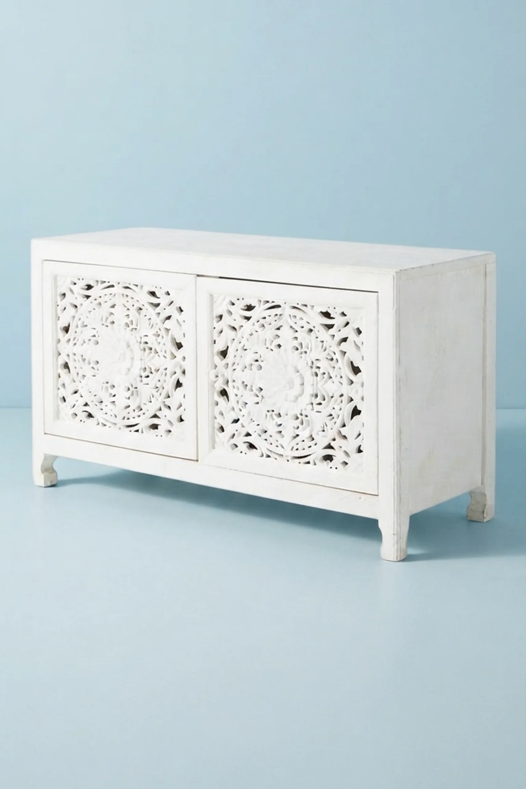 handcarved-lombok-media-unit-2-door-white-white-furniture-02.webp