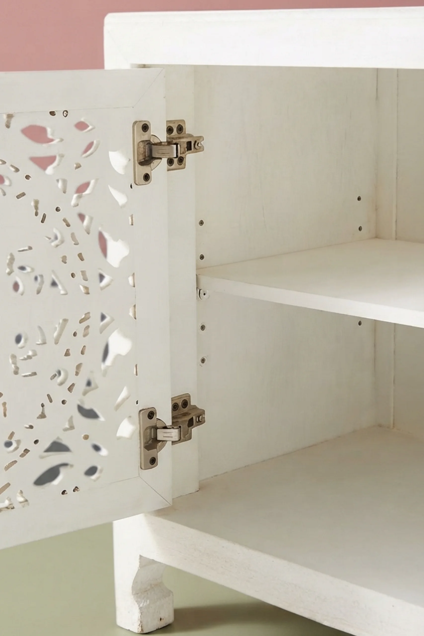 handcarved-lombok-media-unit-2-door-white-white-furniture-03.webp