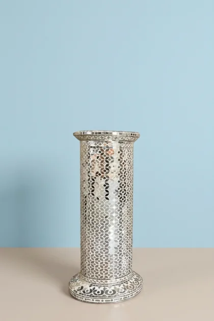 Lara Thikri Glass Inlay Accent Table White, buy lara thikri glass inlay, luxury lara thikri glass inlay, handcrafted lara thikri glass inlay, handmade lara thikri glass inlay, lara thikri glass giftlara-thikri-glass-inlay-accent-table-white-furniture-table-glass-inlay-thikri-glass-inlay-white-furniture-01.webp