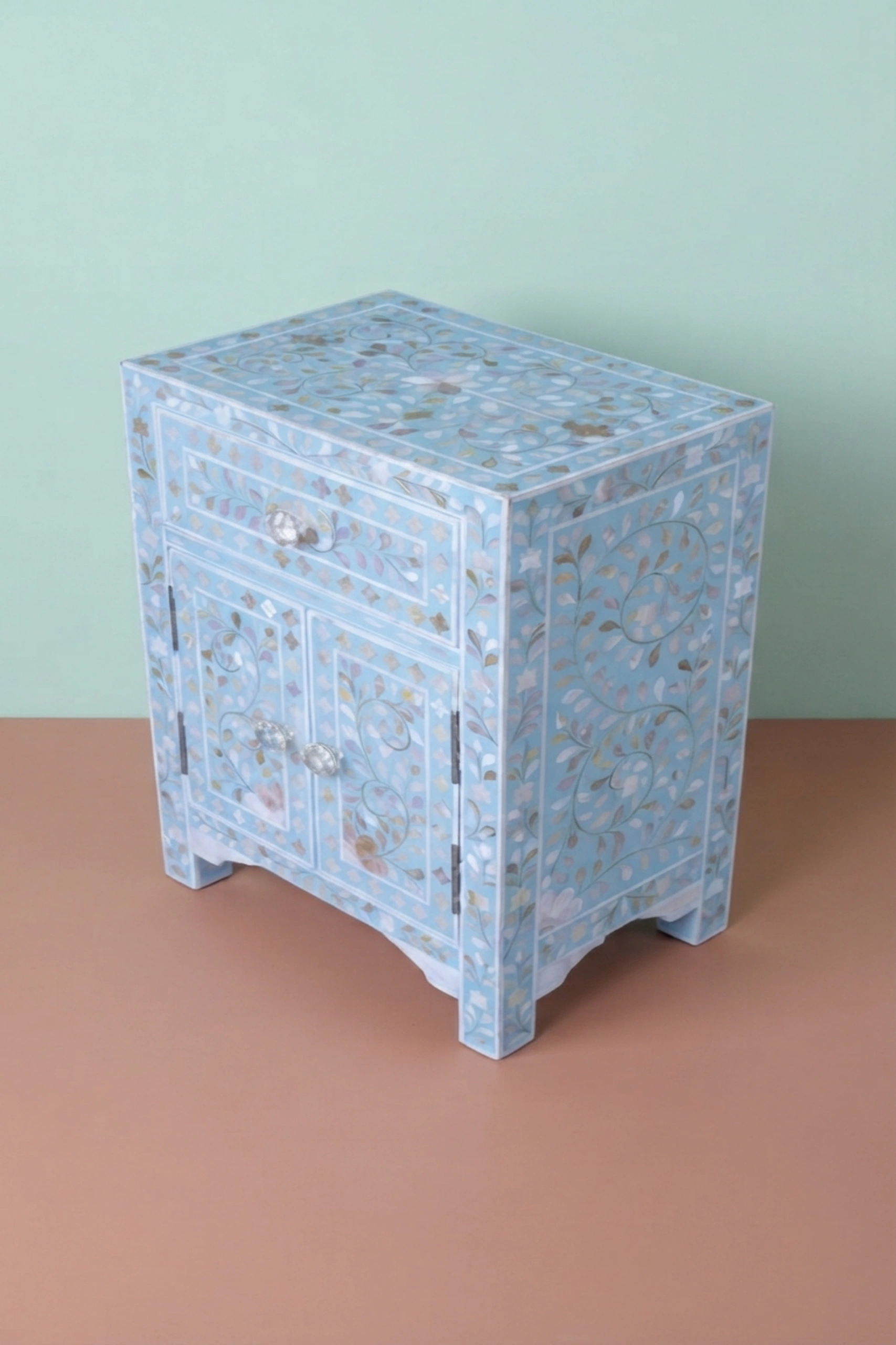 mop-floral-1-drawer-2-door-bedside-table-turquoise-bedside-table-floral-design-floral-pattern-flower-motif-furniture-table-mop-inlay-furniture-mother-of-pea-02.webp