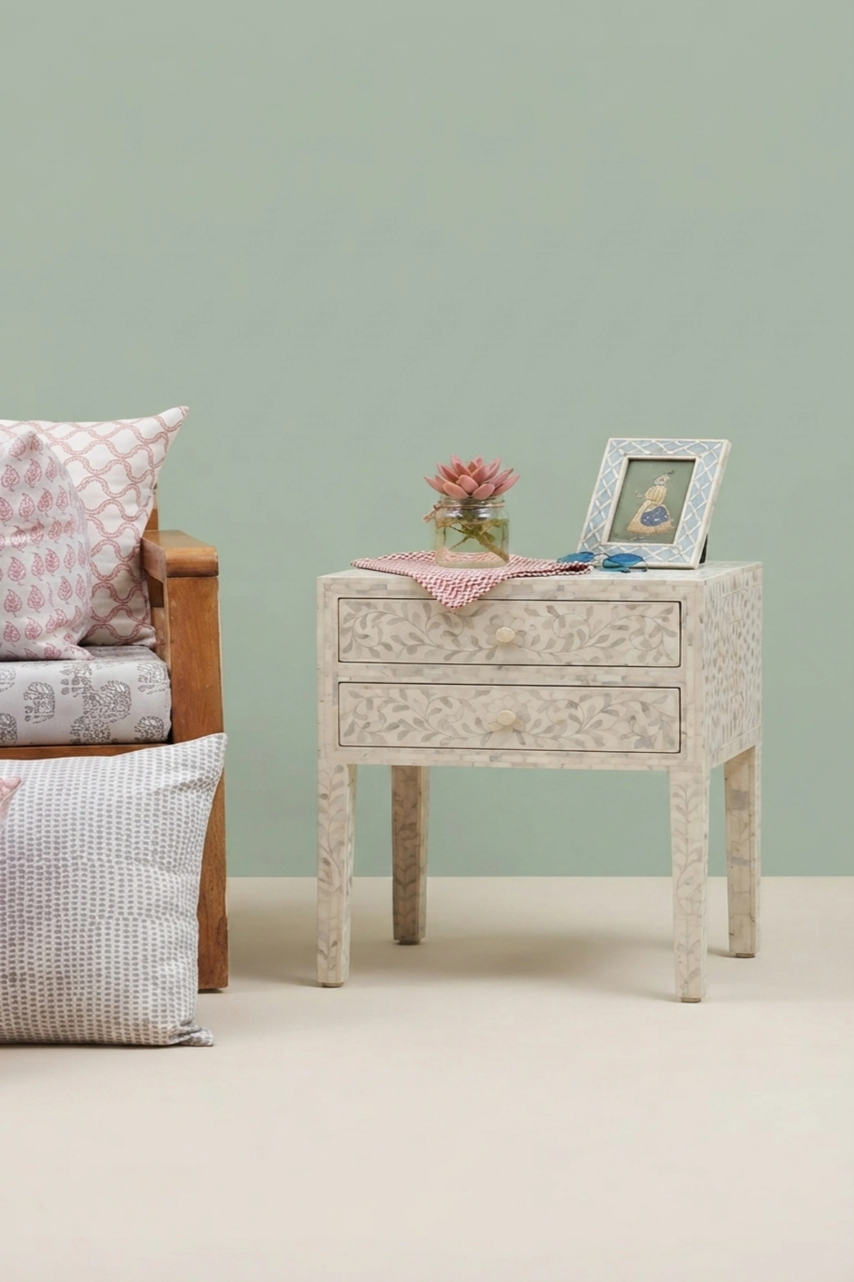 mop-inlay-floral-2-drawer-bedside-long-leg-white-bedside-table-floral-design-floral-pattern-flower-motif-mop-inlay-furniture-mother-of-pearl-inlay-nightstand-03.webp