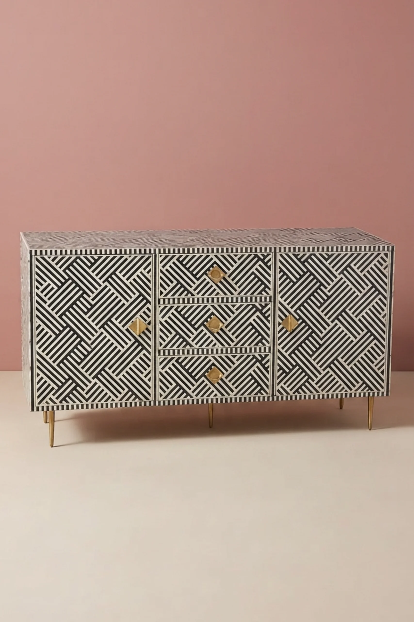 optical-bone-inlay-buffet-black-black-furniture-bone-inlay-furniture-buffet-cabinet-handmade-bone-inlay-sideboard-02.webp