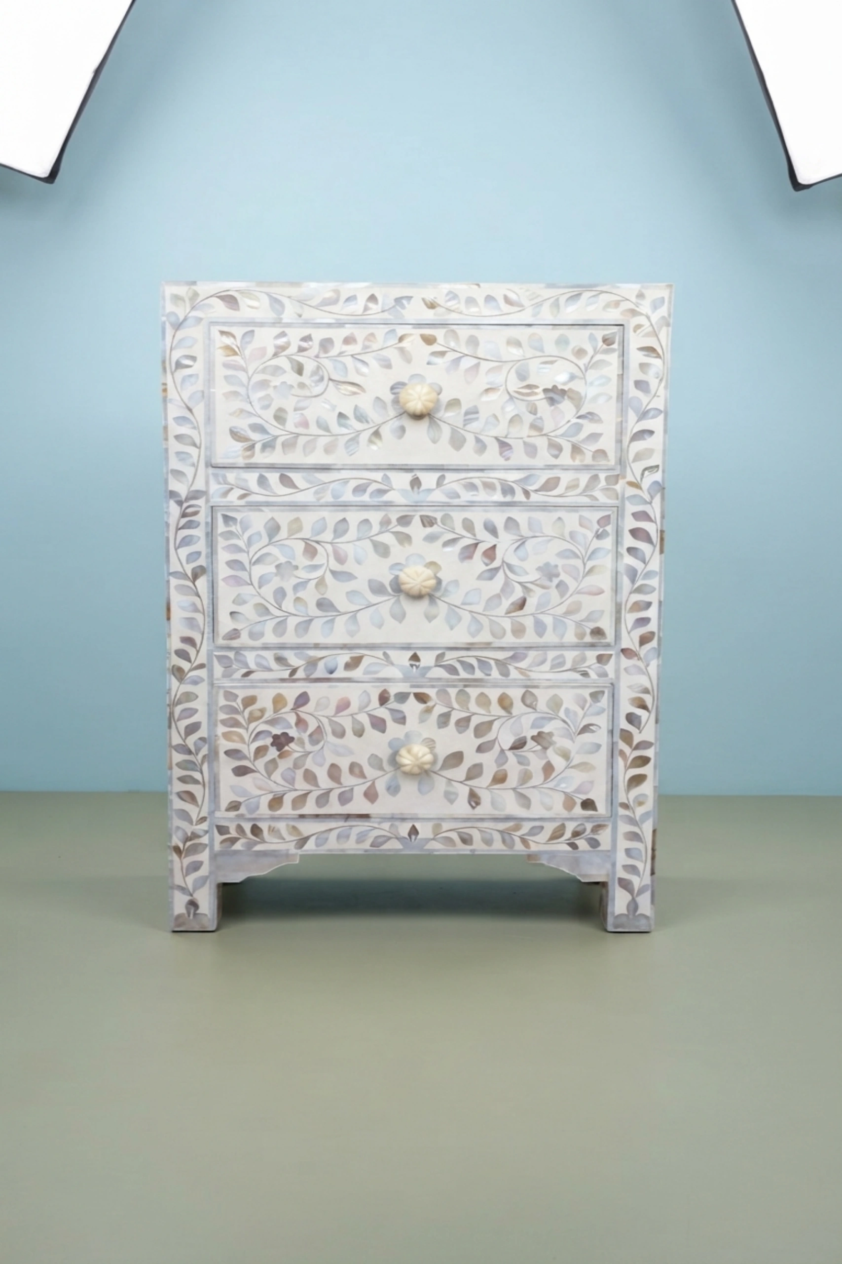 rosa-mop-inlay-3-drawer-bedside-white-bedside-table-mop-inlay-furniture-mother-of-pearl-inlay-nightstand-white-furniture-05.webp