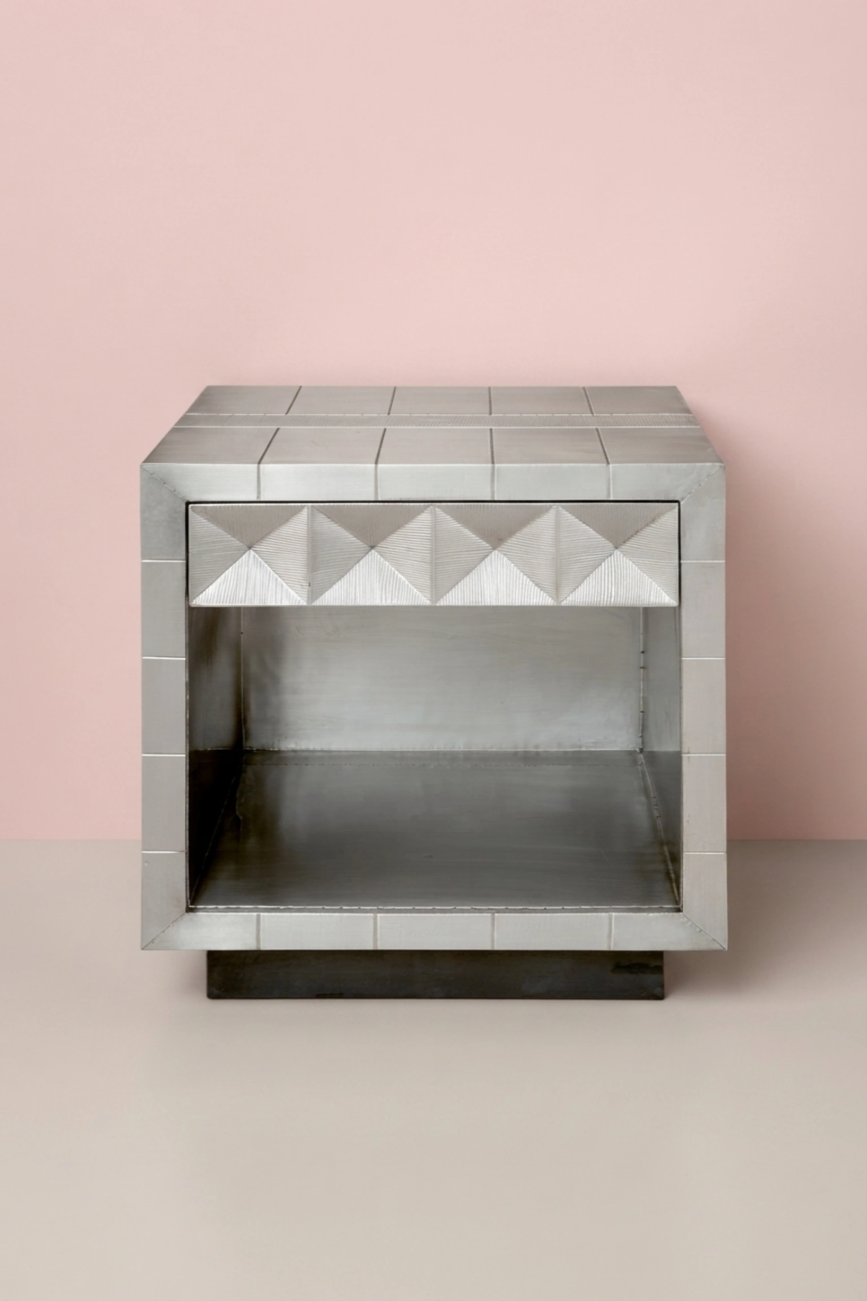 talitha-nickel-bedside-1-drawer-bedside-table-nightstand-03.webp