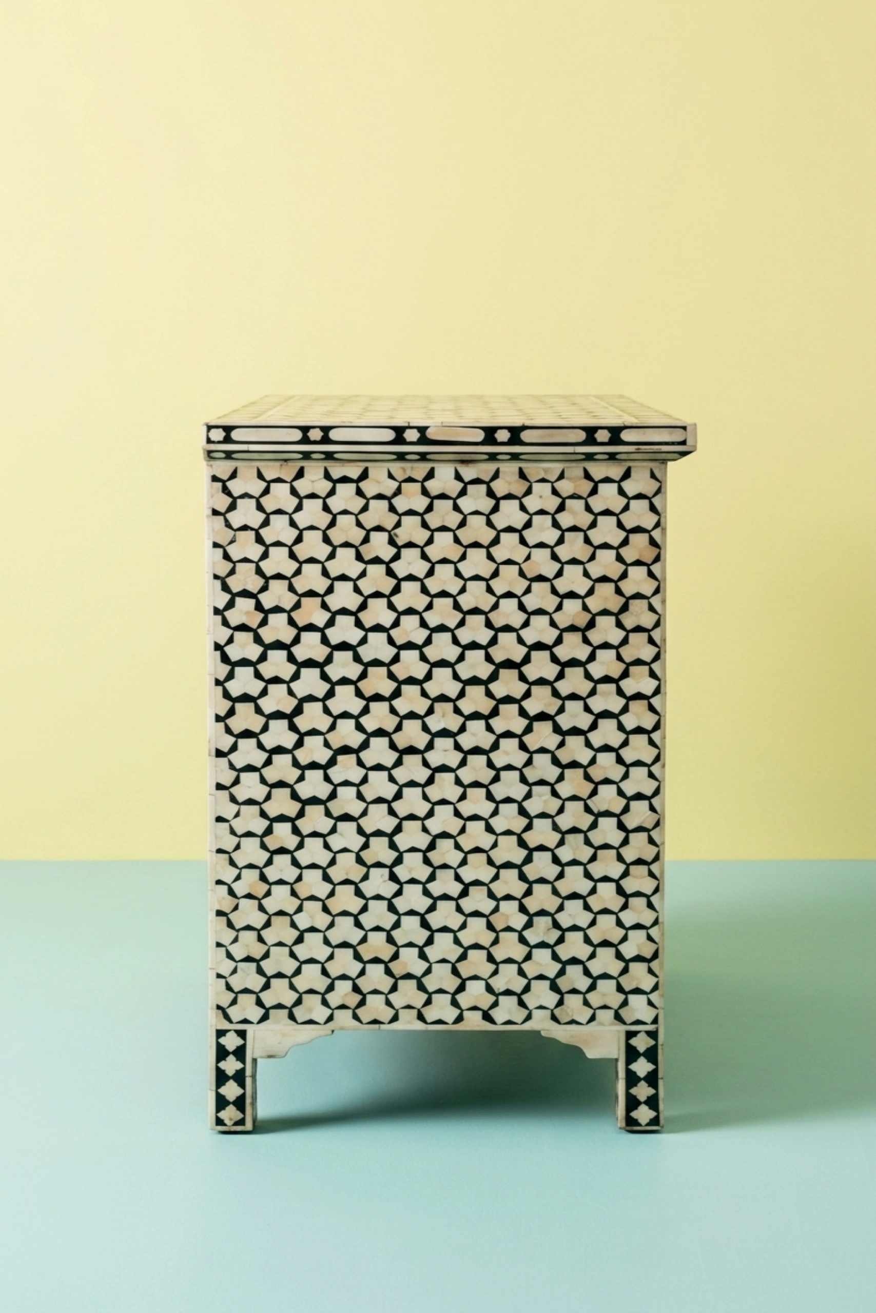 targua-bone-inlay-4-drawer-chest-black-black-furniture-bone-inlay-furniture-chest-of-drawers-drawers-cabinet-handmade-bone-inlay-storage-furniture-03.webp