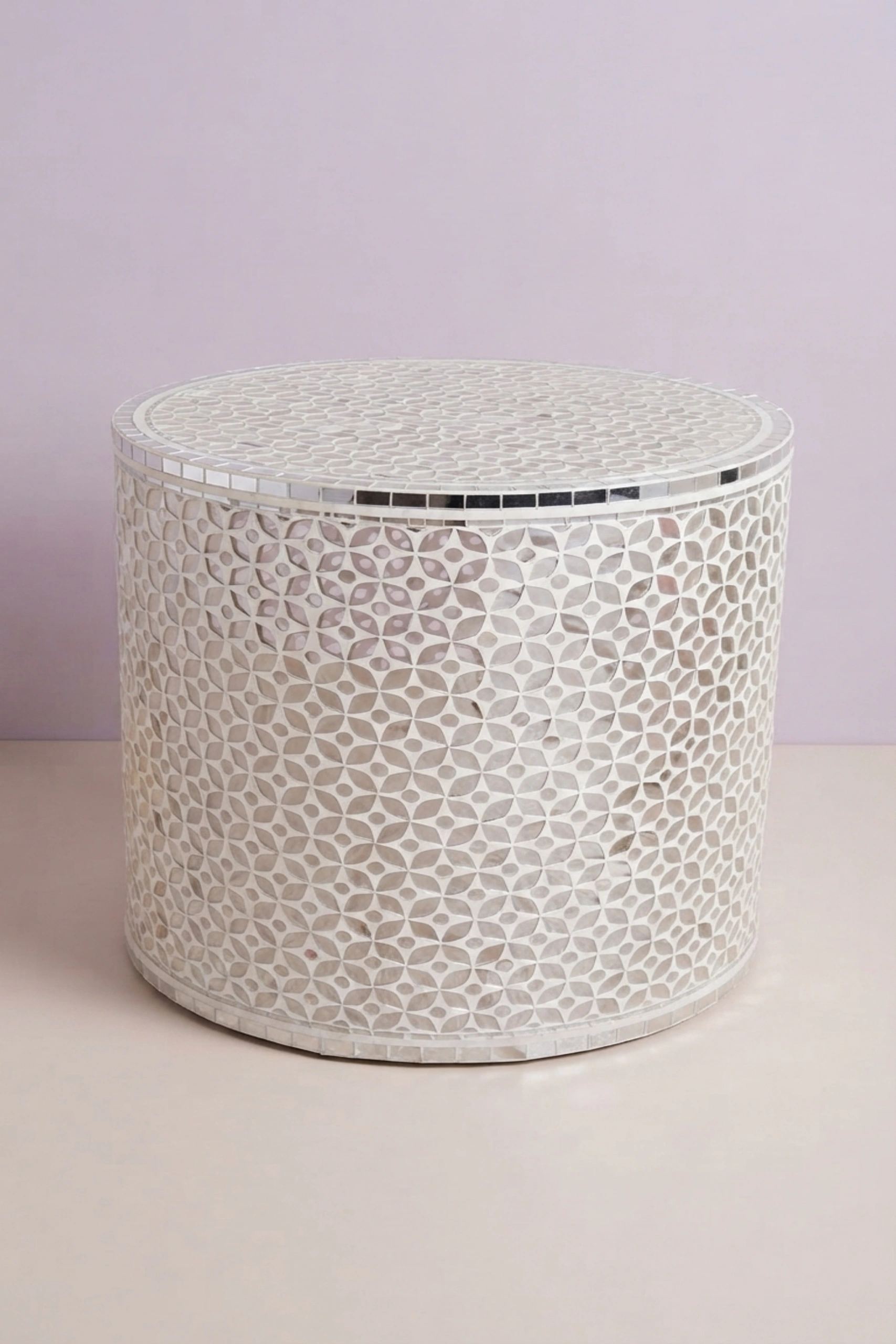 thikri-glass-inlay-geometric-round-side-table-white-furniture-table-geometric-design-geometric-pattern-glass-inlay-thikri-glass-inlay-white-furniture-03.webp