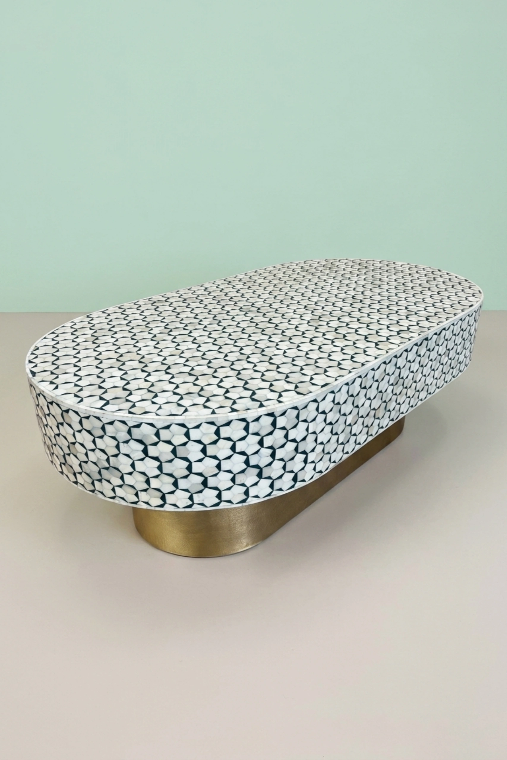 targua-bone-inlay-oval-coffee-table-black-camel-bone-coffee-table-black-furniture-bone-inlay-furniture-camel-bon-02.webp